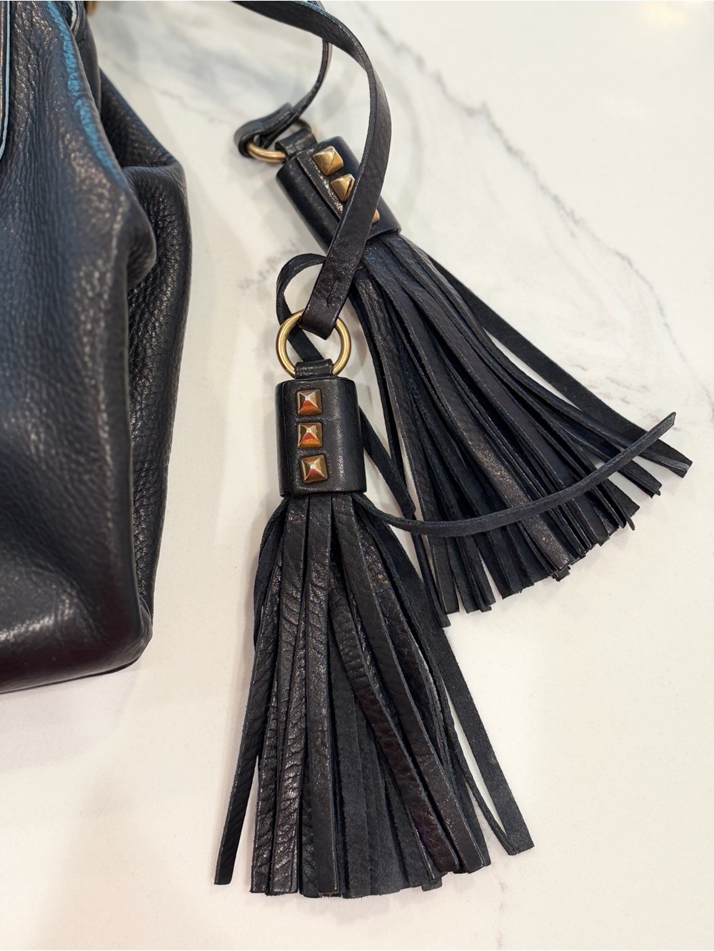 Vintage Prada Vitello chain leather shoulder bag in black. - Picture 2 of 14